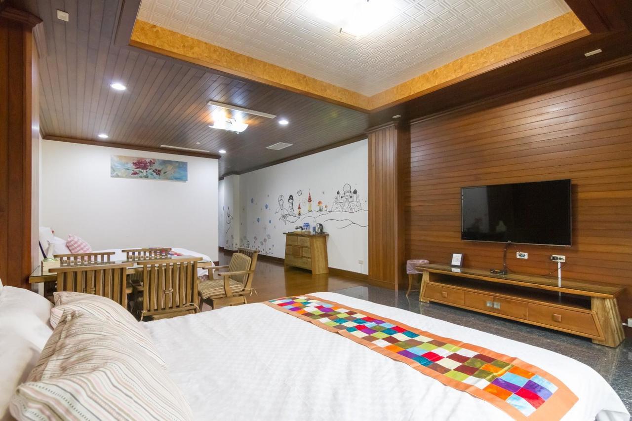 Tainan Yi Home Exterior photo