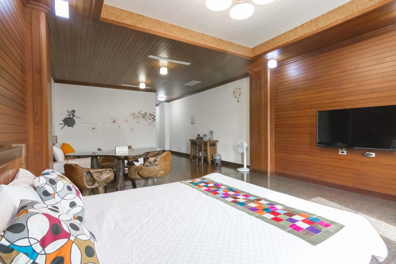 Tainan Yi Home Exterior photo