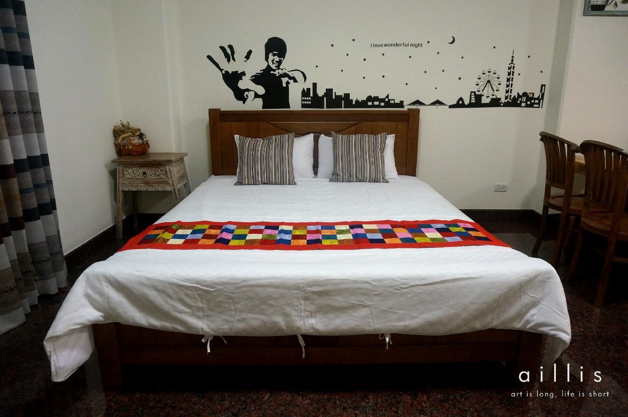 Tainan Yi Home Exterior photo