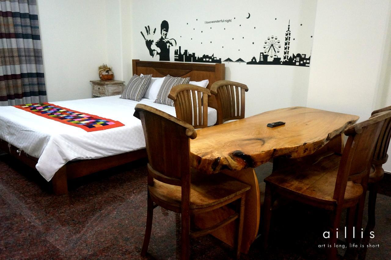 Tainan Yi Home Exterior photo